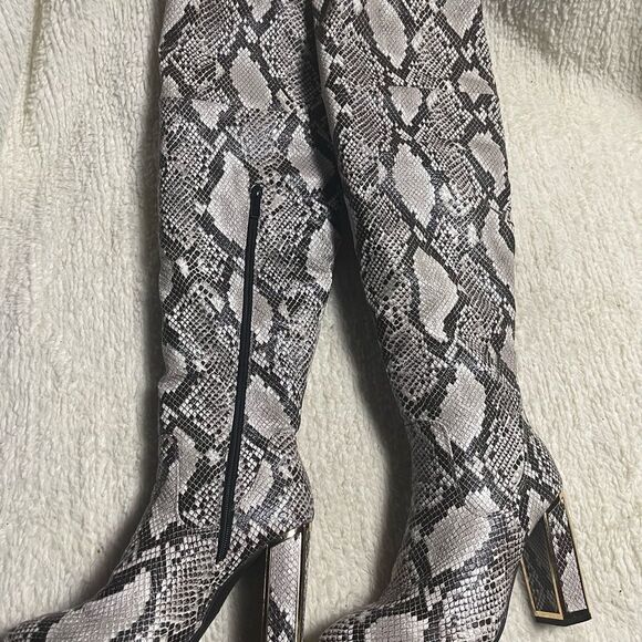 Bamboo synthetic Snakeskin Print beige & gray thigh high block Heels boots SZ8 - Picture 8 of 13